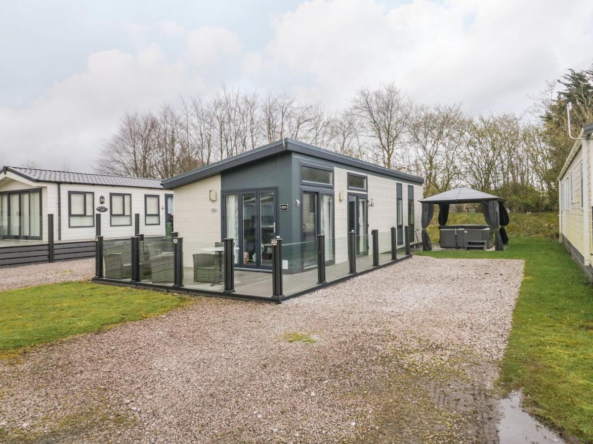 Vila Yealand 36 Carnforth Exteriér fotografie